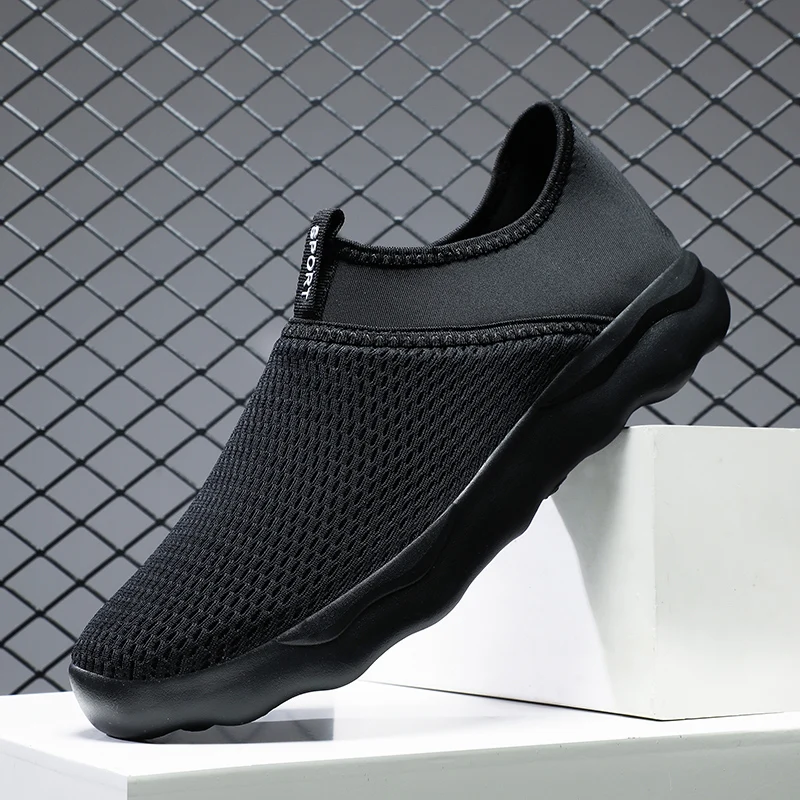 Mesh Slip-on Men Running Sneakers Fashion Super Light Tenis Masculino Outdoor Breathable Couple Athletic Shoes Black All-match